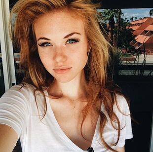 nude redhead selfies